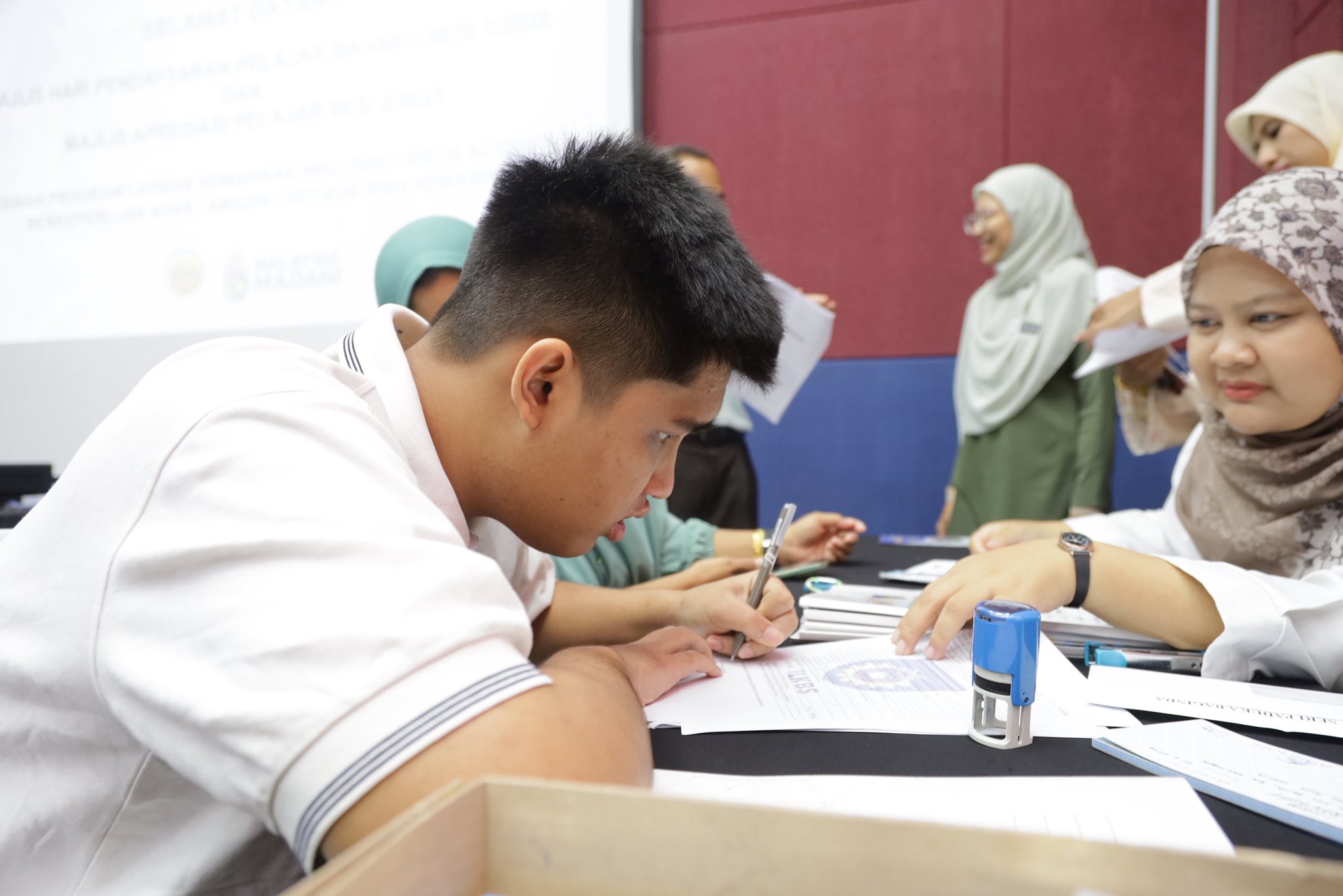 HARI PENDAFTARAN PELAJAR SESI 1/2026 DAN MAJLIS APRESIASI (DIALOG PRESTASI360) PELAJAR SESI 2/2025 PROGRAM LATIHAN KEMAHIRAN INKLUSIVITI BELIA AUTISME DAN BERKEPERLUAN KHAS IKBN KEMASIK – AMAZIN’ COTTAGE