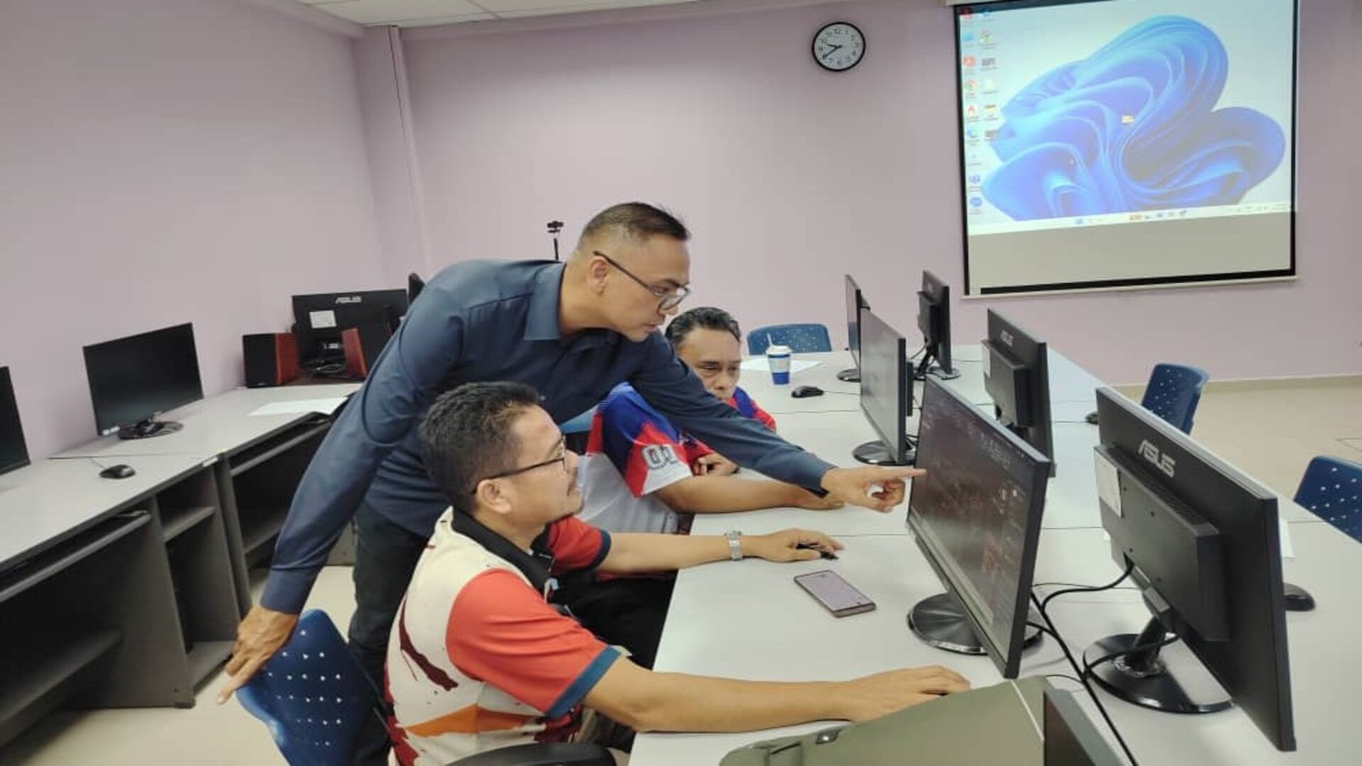 Program Coaching & Mentoring Bidang Fabrikasi Vessel 