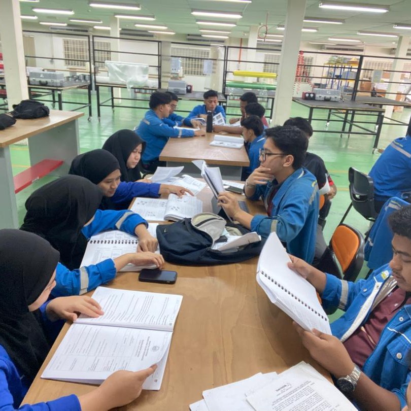 10 Minit Membaca, Budaya Ilmu Diperkasa Di IKBN Pekan