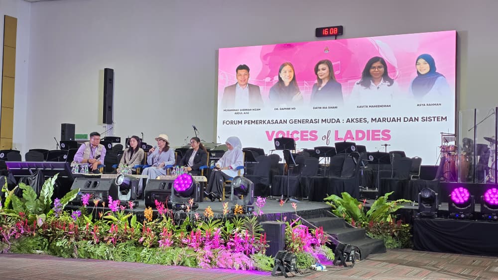 PROGRAM "VOICES OF LADIES"