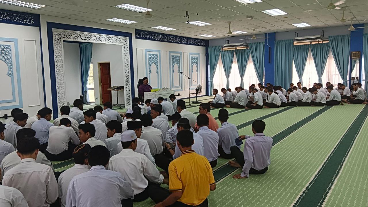 SOLAT DHUHA BERJEMAAH SEMPENA BULAN RAMADAN