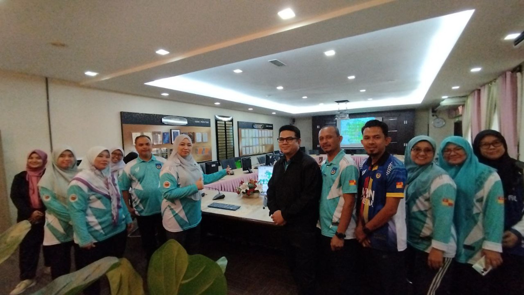 LAPORAN TAHUNAN 2025: CERMINAN KECEMERLANGAN IKBN PERETAK