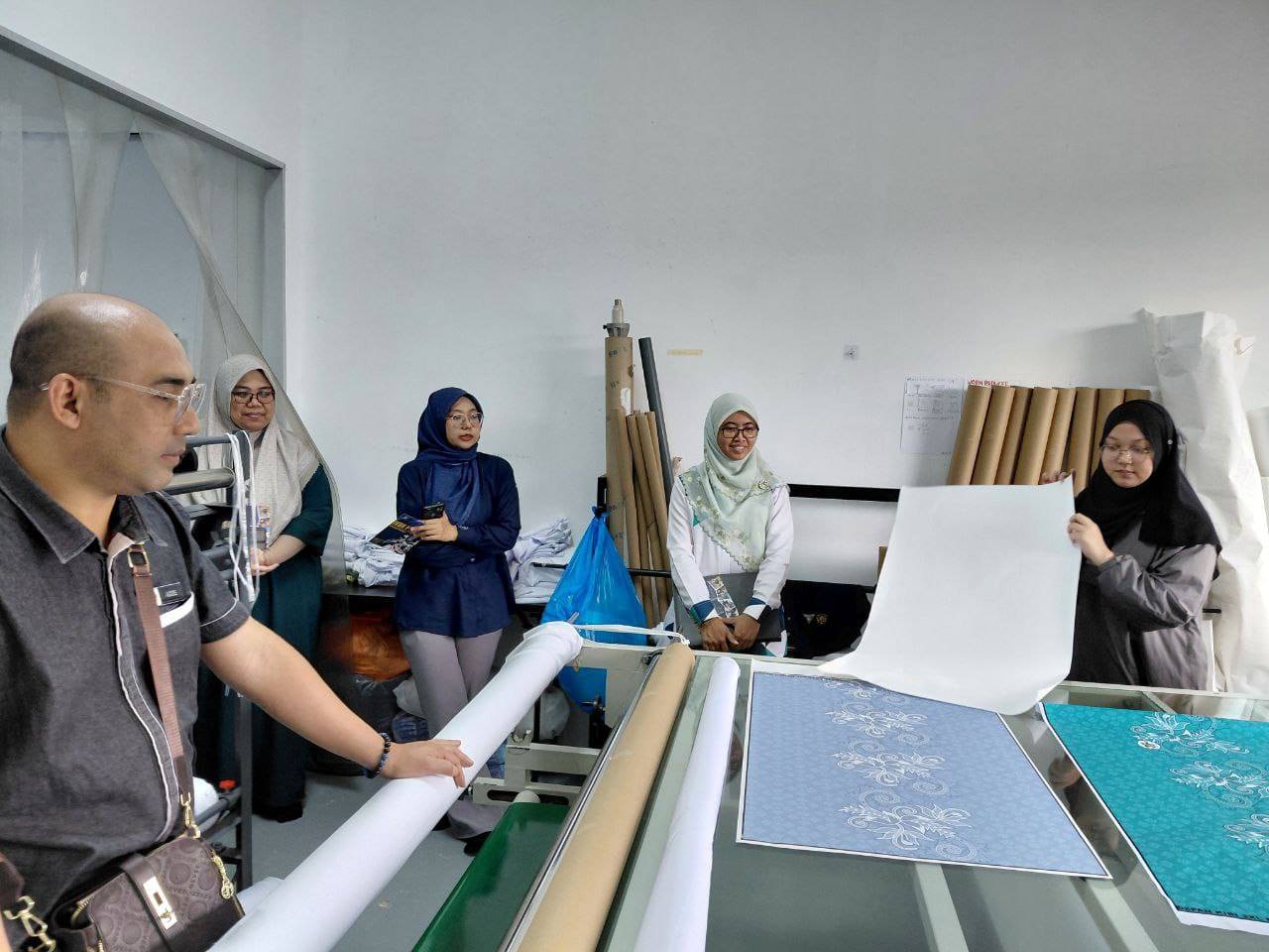 LAWATAN VERIFIKASI PENEMPATAN LATIHAN INDUSTRI BAGI BIDANG FESYEN DAN PAKAIAN IKBN PERETAK