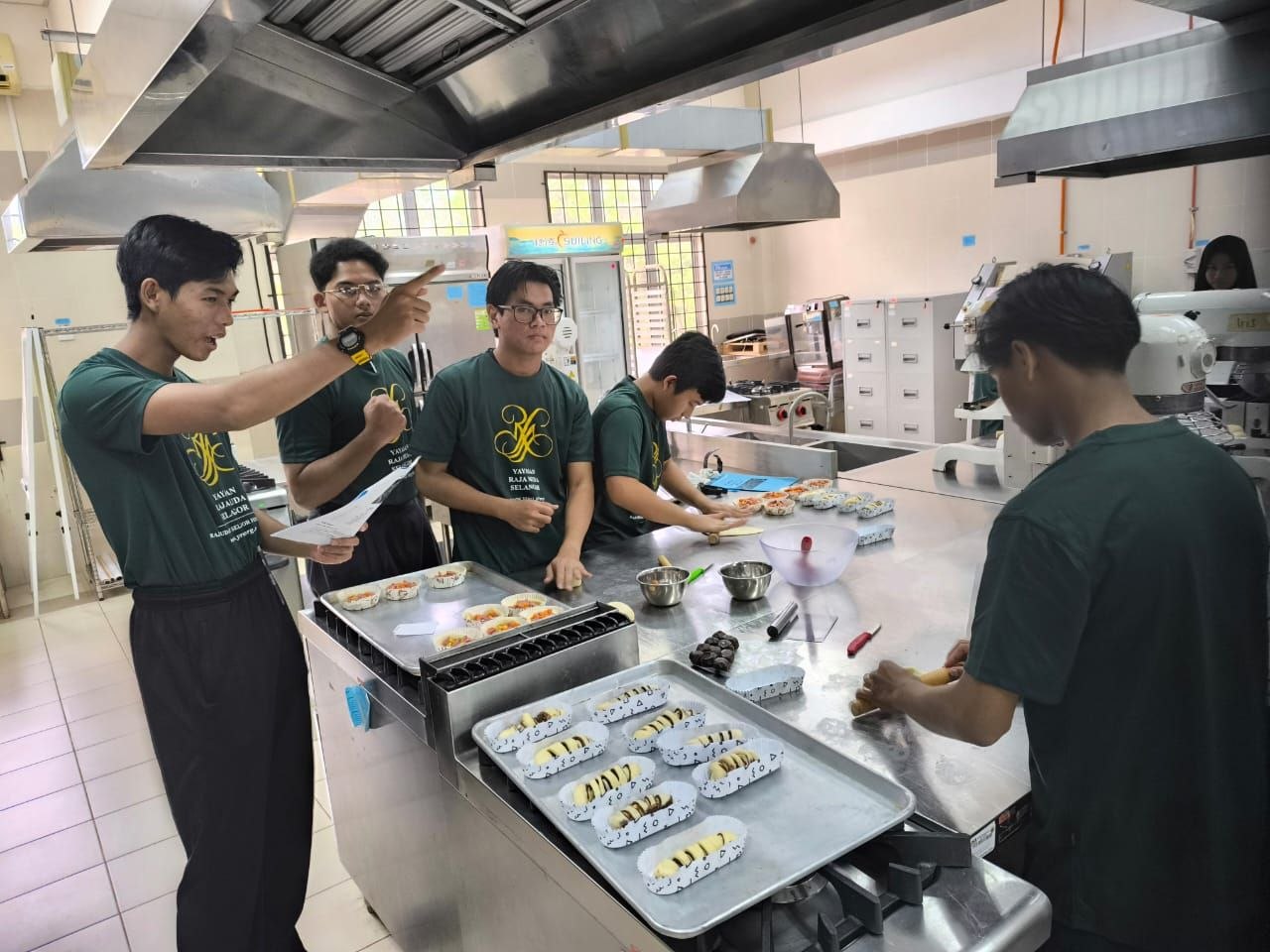 PENYEDIAAN ROTI : PENGALAMAN BERMAKNA, KENANGAN SELAMANYA