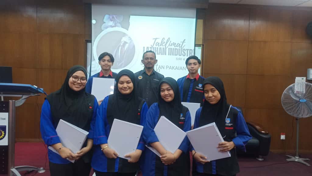 TAKLIMAT LATIHAN INDUSTRI BAGI PERKEMAS PERSIAPAN PELAJAR KE INDUSTRI