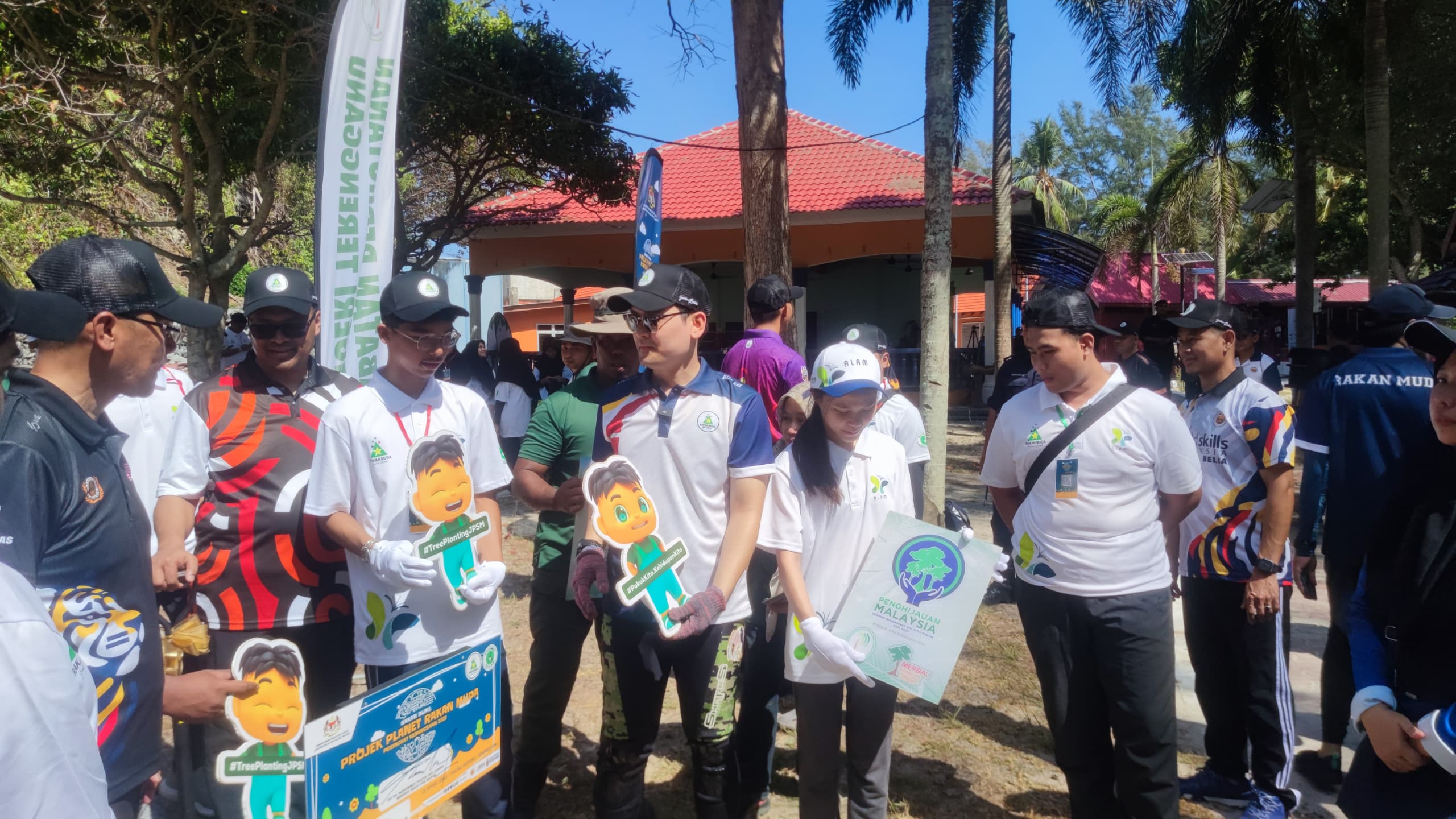 RAKAN BUMI : PROJEK PLANET RAKAN MUDA PERINGKAT KEBANGSAAN 