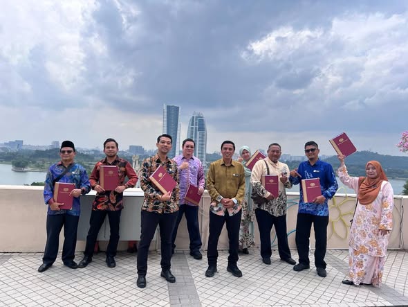 TAHNIAH PENERIMA ANUGERAH PERKHIDMATAN CEMERLANG (APC) TAHUN 2025 IKTBN DUSUN TUA
