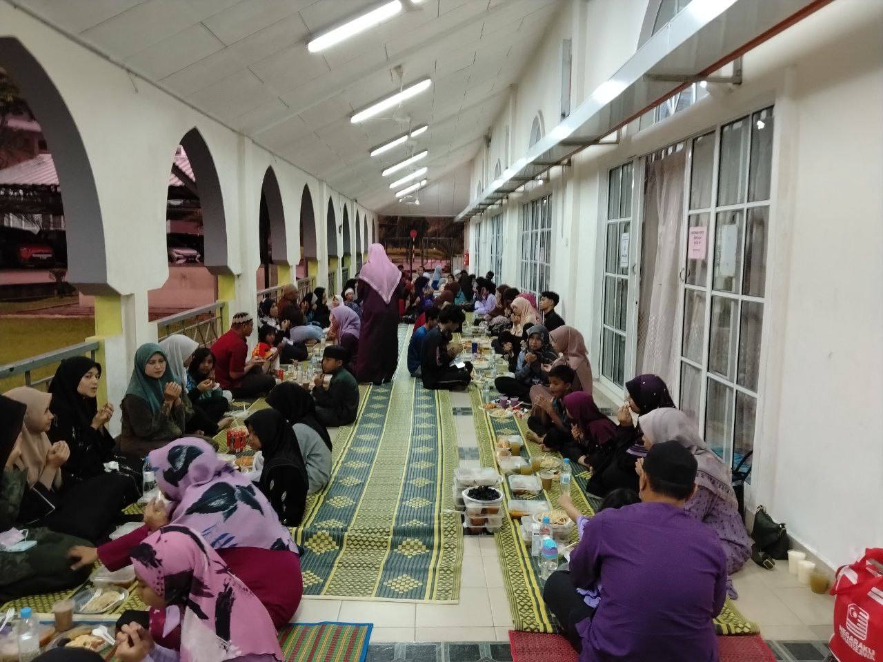 Majlis Berbuka Puasa Bersama Keluarga KESKEB IKTBN Dusun Tua
