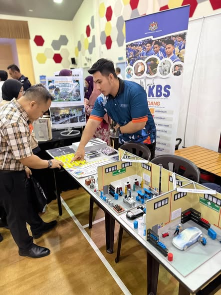 PAMERAN KEMAHIRAN SEMPENA HARI TERBUKA MADANI PEJABAT PENDIDIKAN DAERAH HULU LANGAT