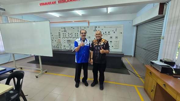 Sesi Semakan Verifikasi Portfolio, LPKT dan Pembentangan Projek bagi  Program Sistem Pengagihan dan Penjanaan Tenaga Elektrik Voltan Rendah 
