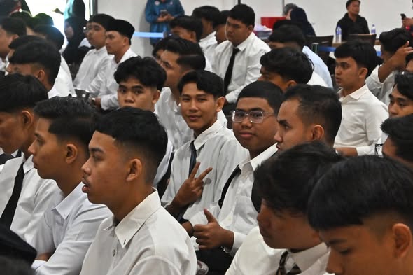 WAJAH CERIA DAN SEMANGAT PELAJAR BAHARU IKTBN DUSUN TUA SESI 2/2026