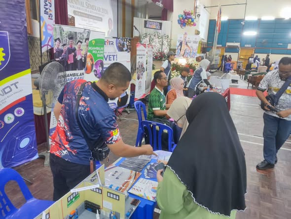 PAMERAN KEMAHIRAN SEMPENA KARNIVAL SEMEKAR (KOKURIKULUM DAN KEUSAHAWANAN) TAHUN 2026 PERINGKAT KEBANGSAAN