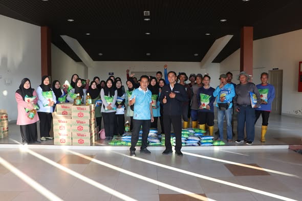  Sumbangan Ramadan dan Hari Raya kepada petugas awam IKTBN Dusun Tua 