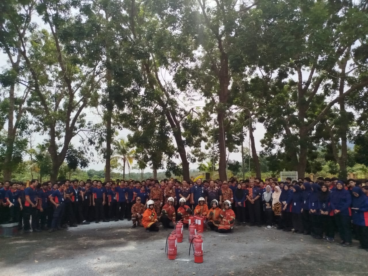 LAPORAN RINGKAS AKTIVITI CERAMAH KEBAKARAN, LATIHAN PENGUNGSIAN BANGUNAN SERTA LATIHAN PEMADAMAN KEBAKARAN INSTITUT KEMAHIRAN TINGGI BELIA NEGARA (IKTBN) TEMERLOH