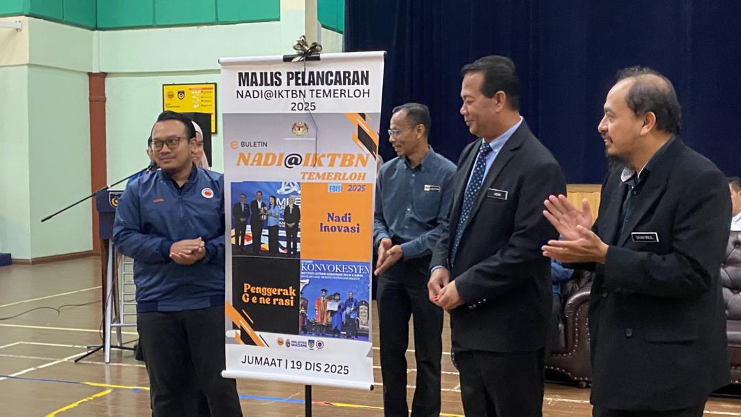 PERHIMPUNAN BULANAN KAKITANGAN BERSAMA PELAJAR BAGI BULAN DISEMBER