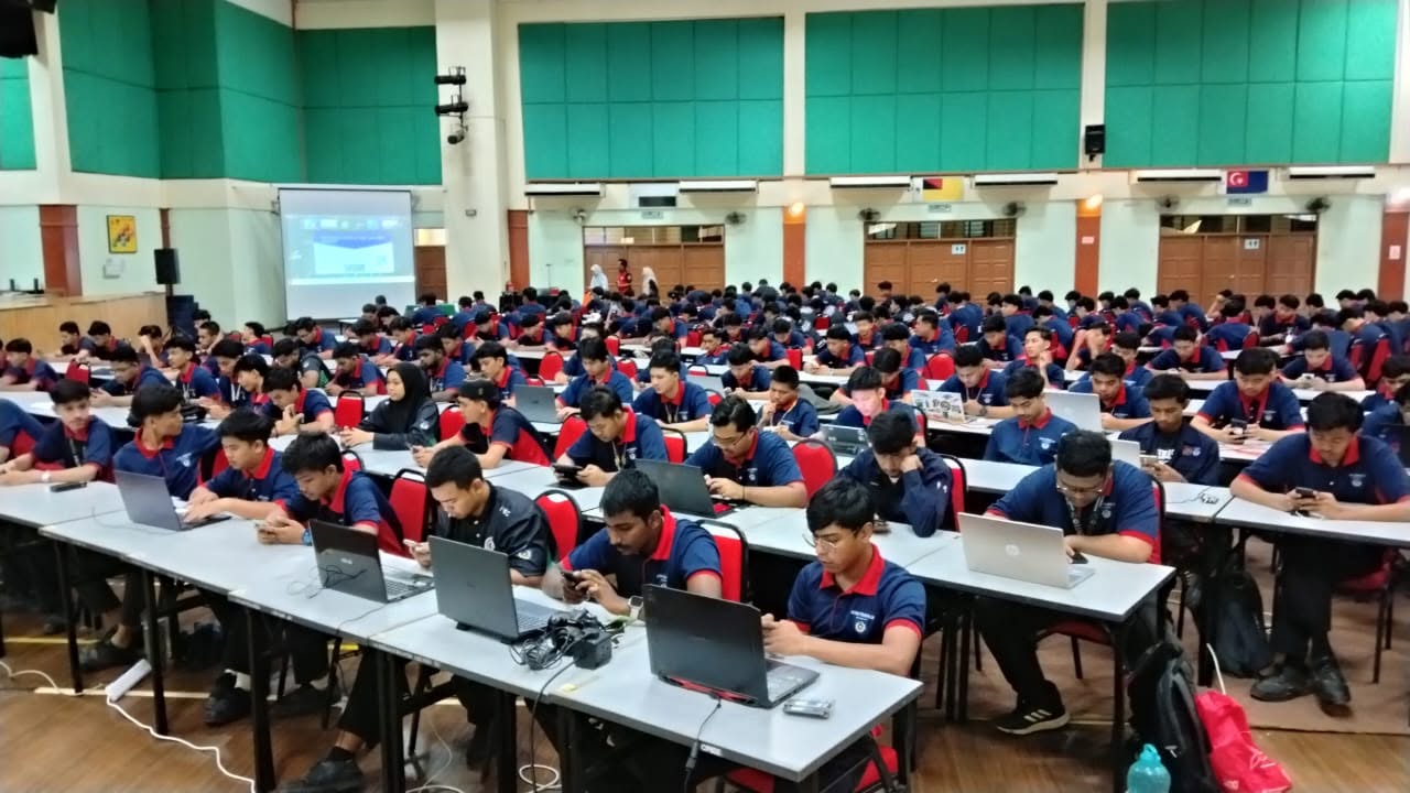 PROGRAM AI4U@ILKBS, LATIHAN AI (GOOGLE.ORG 7 & IBM) TAHUN 2026