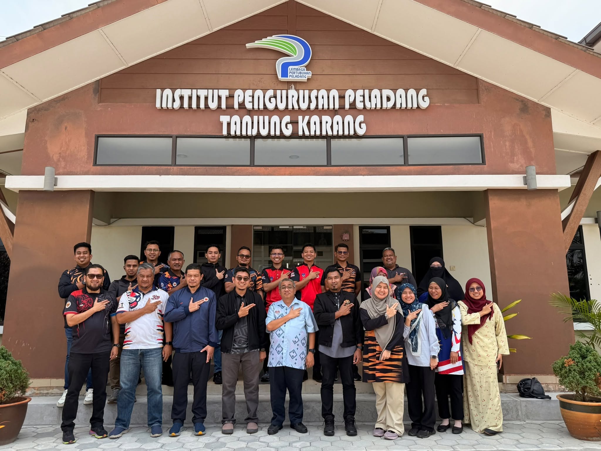 BENGKEL PEMANTAPAN KURIKULUM LATIHAN DAN PEMBANGUNAN SOALAN PEPERIKSAAN AKHIR PROGRAM MQA & SKM SIRI 2