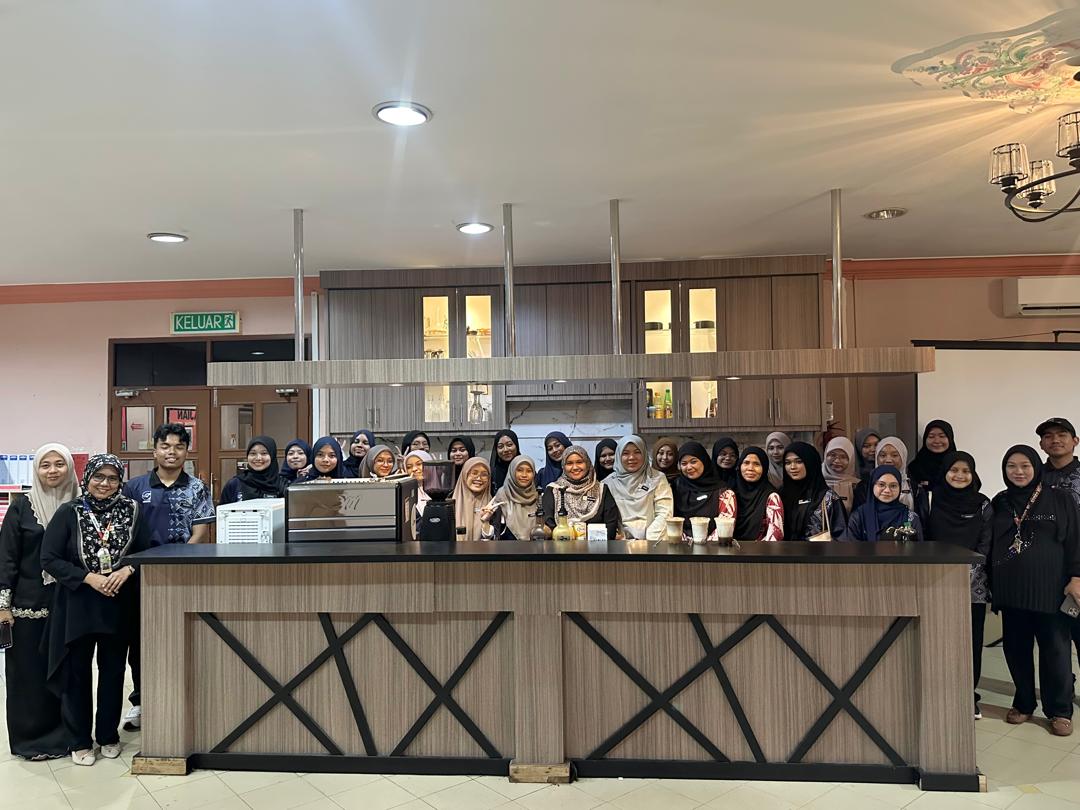 LAWATAN INSTITUT PENDIDIKAN GURU KAMPUS SULTAN MIZAN KE JABATAN HOSPITALITI IKTBN BACHOK 