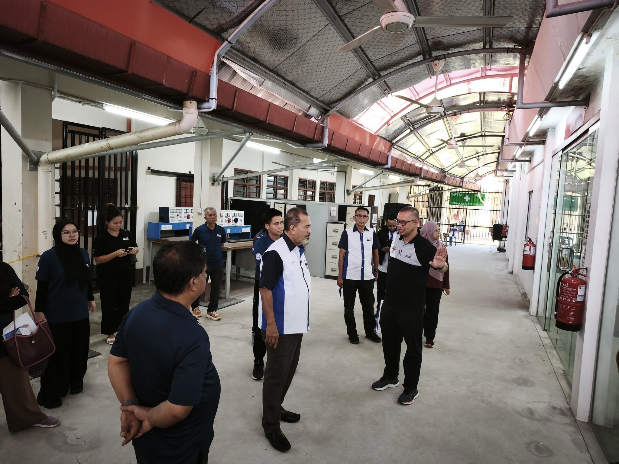KUNJUNGAN HORMAT SEDAFIAT KE IKBN KINARUT