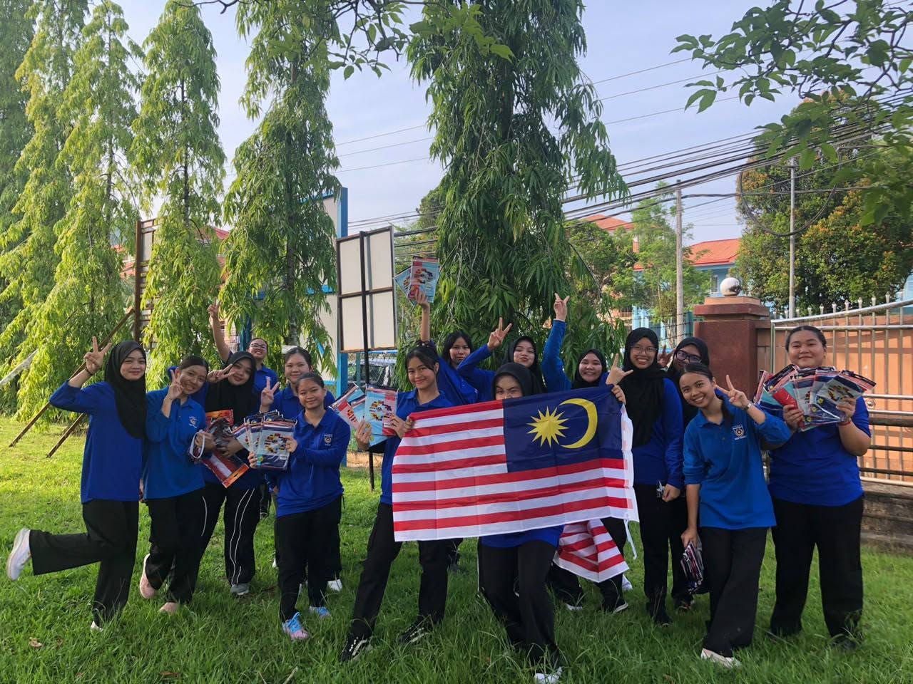 Bendera Kecil, Semangat Besar