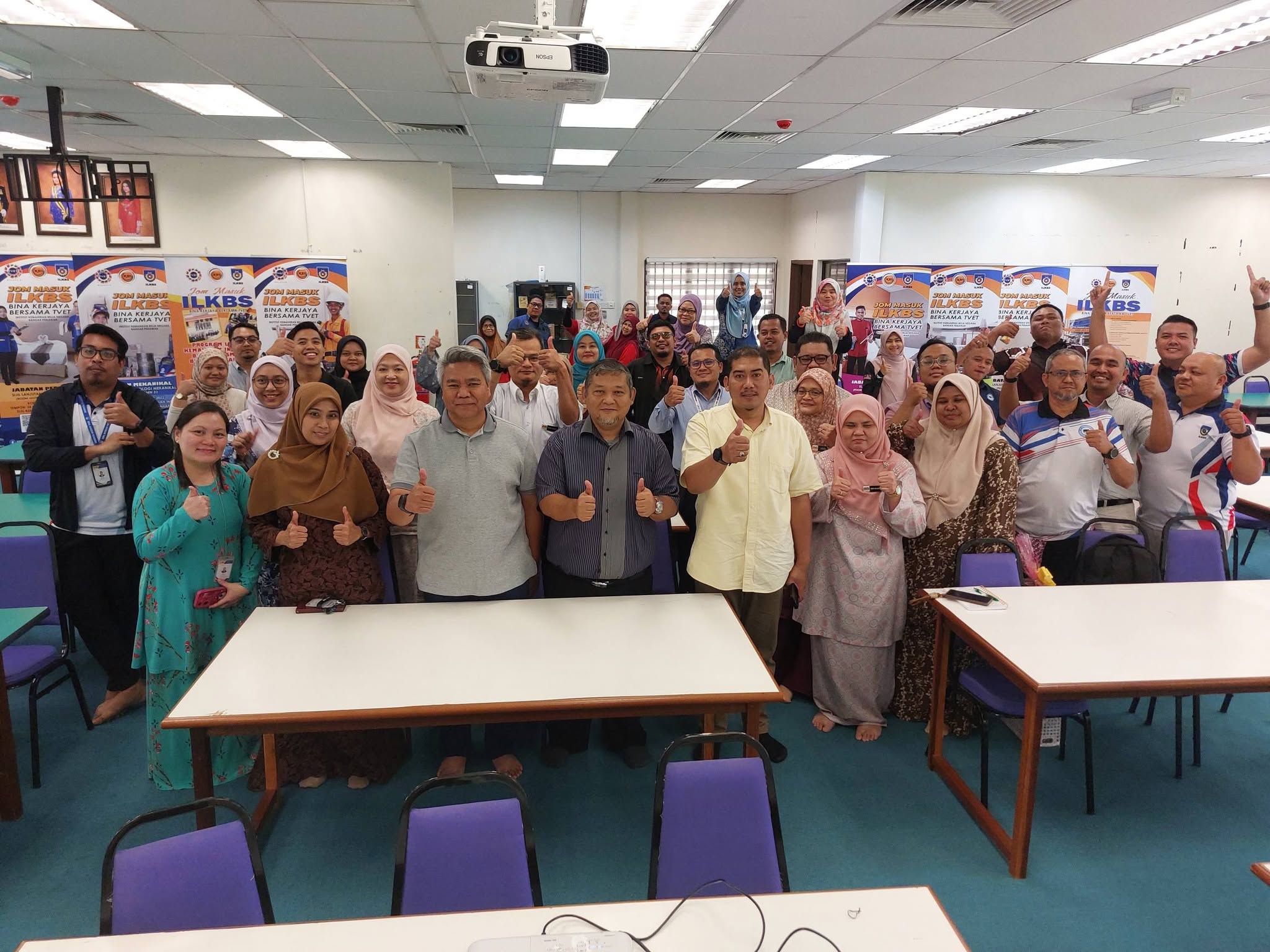 Taklimat Bersama Pensyarah dan Kakitangan sempena Program Aku Kasih Malaysia: Seminar Kenegaraan Malaysia MADANI