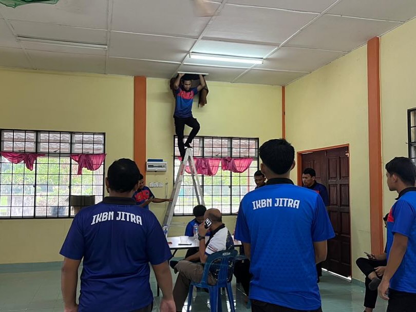 Projek CSR Pendawaian Semula di Dewan Orang Ramai dan Surau Desa KEDA Wang, Napoh