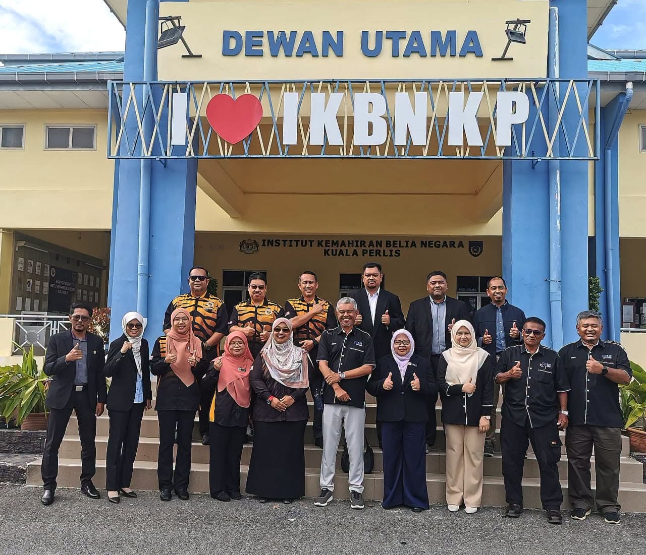 MAJLIS MENANDATANGANI MEMORANDUM PERSEFAHAMAN (MoU) ANTARA IKBN JITRA DAN PERLIS MARINE ENGINEERING