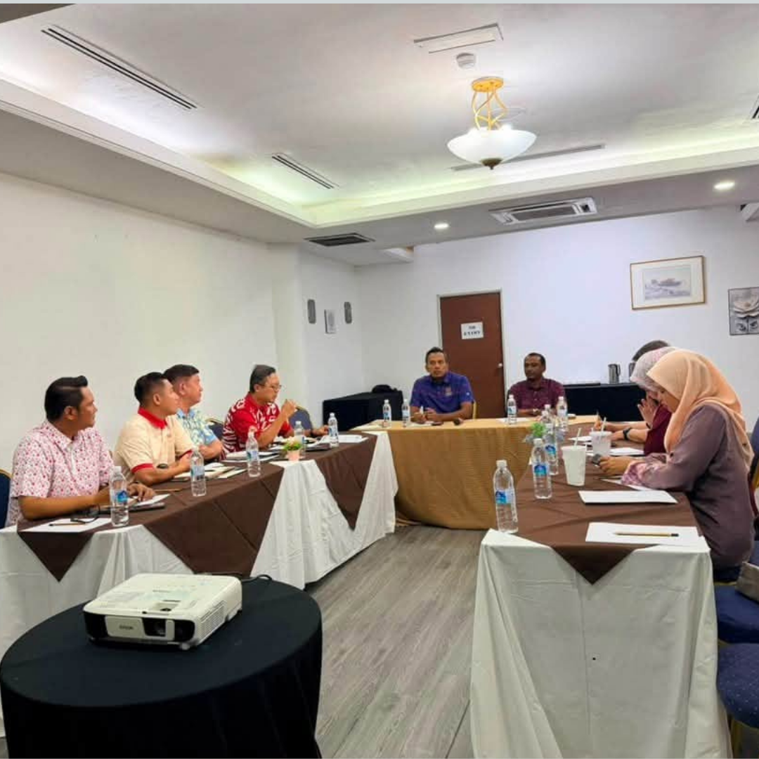 MESYUARAT HUBUNGAN INDUSTRI PERKUKUH KERJASAMA STRATEGIK PEMBANGUNAN INDUSTRI GOLF