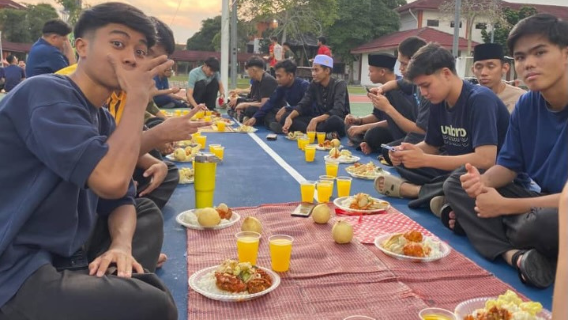 Sekampung Iftar Satukan Warga IKSN