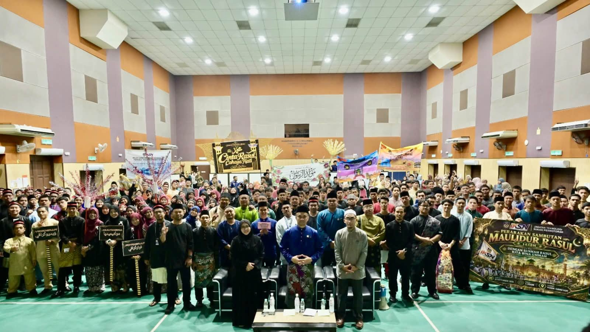 PERHIMPUNAN BULANAN IKSN SEMARAK SEMANGAT KECEMERLANGAN WARGA INSTITUT