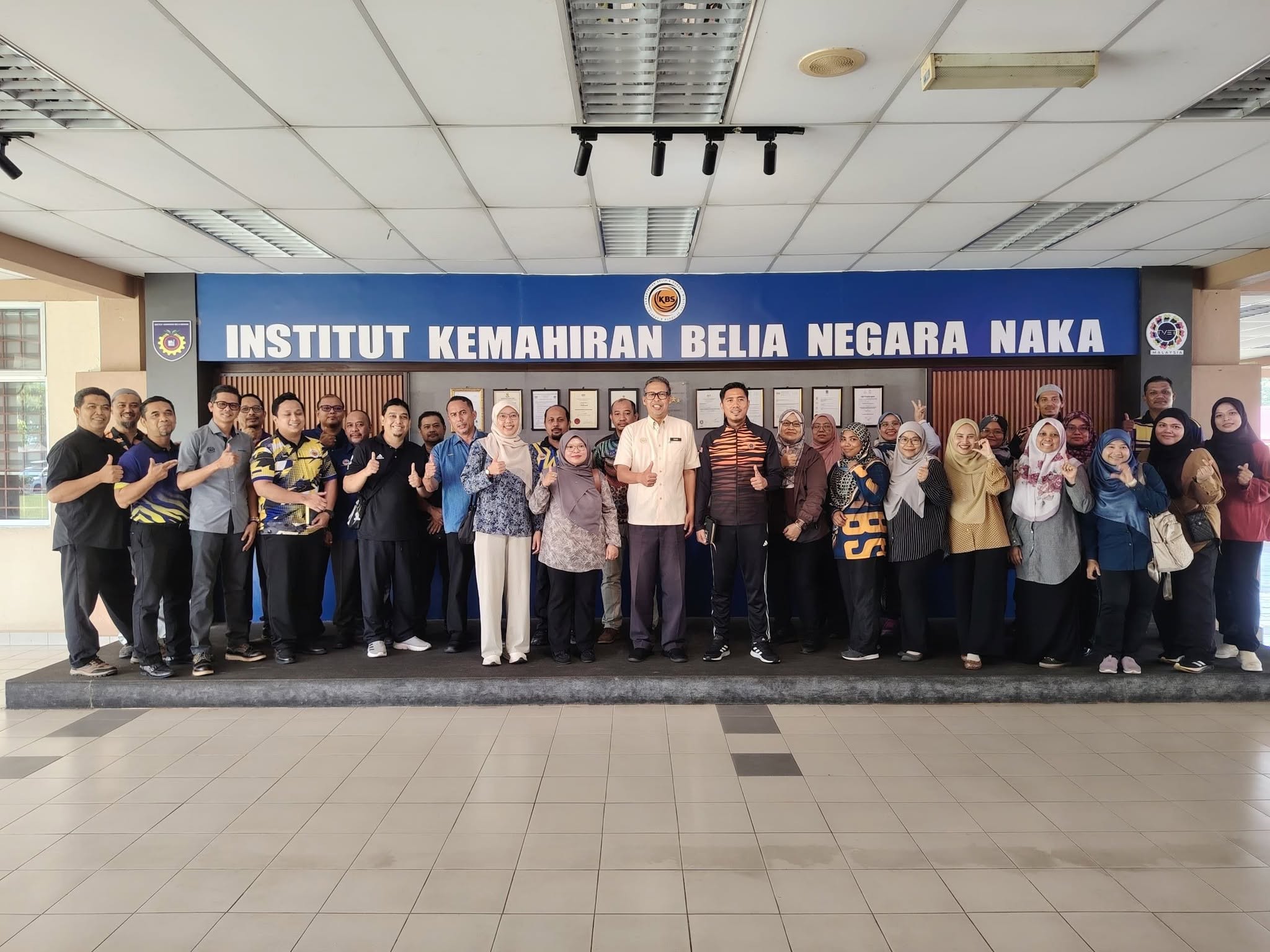 𝐋𝐀𝐖𝐀𝐓𝐀𝐍 𝐏𝐄𝐍𝐀𝐍𝐃𝐀 𝐀𝐑𝐀𝐒 𝐄𝐊𝐒𝐀 𝐈𝐊𝐁𝐍 𝐊𝐔𝐀𝐋𝐀 𝐏𝐄𝐑𝐋𝐈𝐒 𝐊𝐄 𝐈𝐊𝐁𝐍 𝐍𝐀𝐊𝐀