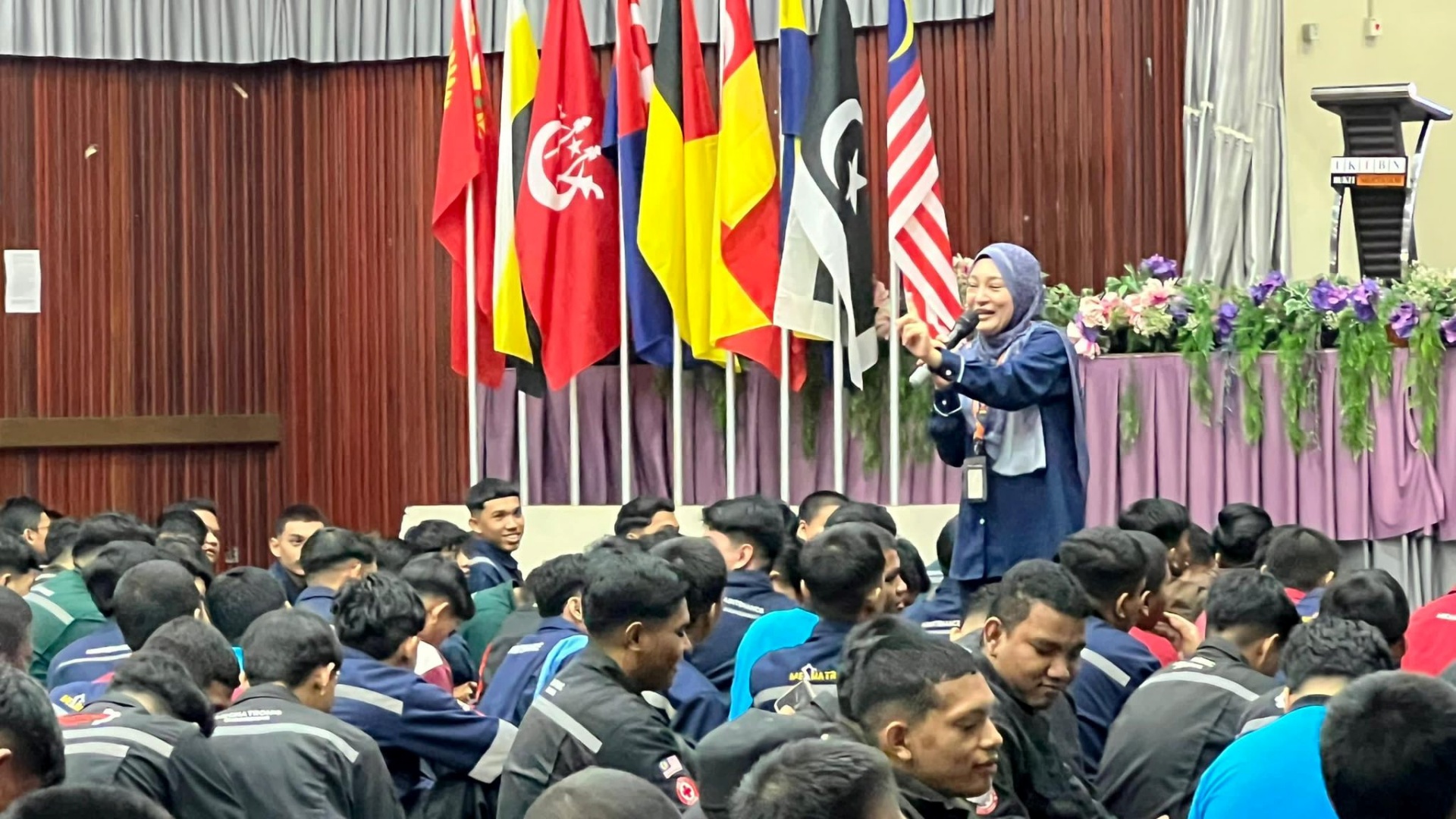 Ceramah Keselamatan Sempena Minggu Keselamatan Dan Kesihatan Pekerjaan Institut 2025