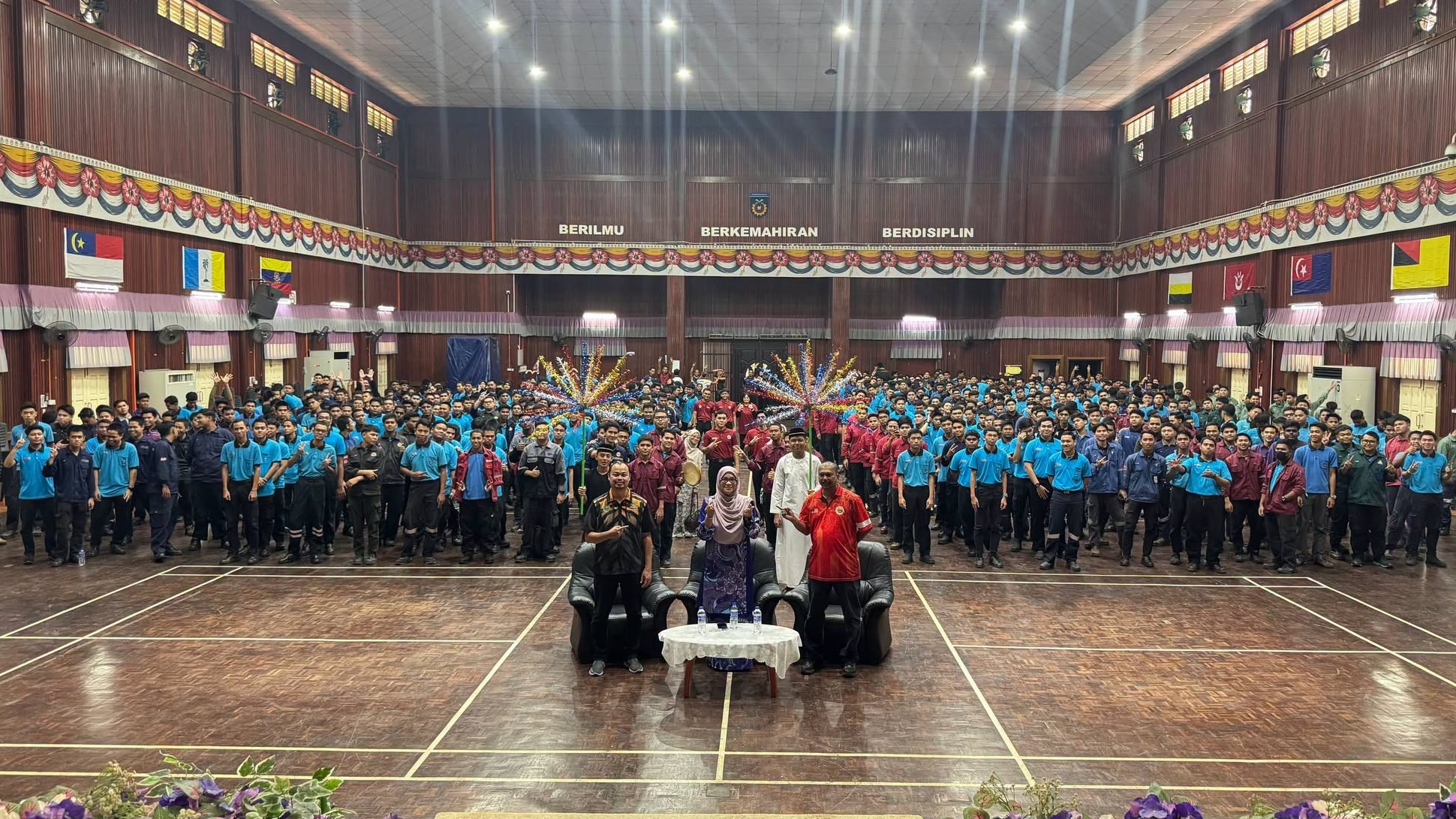 MAJLIS PERSARAAN PENGARAH IKTBN BUKIT MERTAJAM YBRS. HJH JUNITA BINTI MUHAMMED ALI