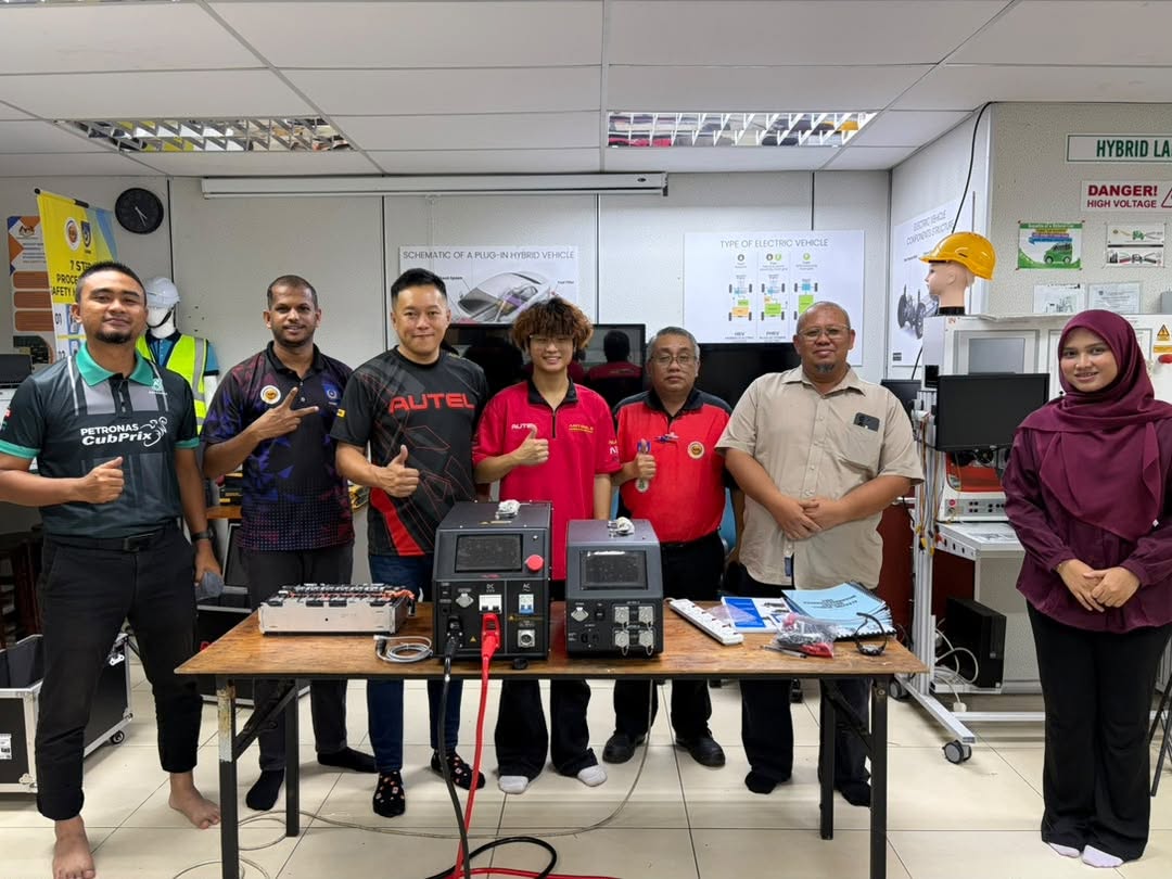 Tingkat Kompetensi Pelajar Melalui Peralatan Baharu Teknologi EV