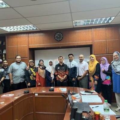 SESI TAKLIMAT & LAWATAN PENANDA ARASAN UITM CAWANGAN NEGERI SEMBILAN BERSAMA JABATAN TEKNOLOGI FESYEN & PAKAIAN IKBNWT