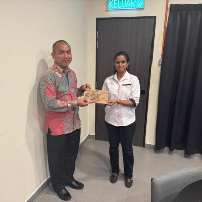 641278380 18444286939128954 6897737463035752276 N