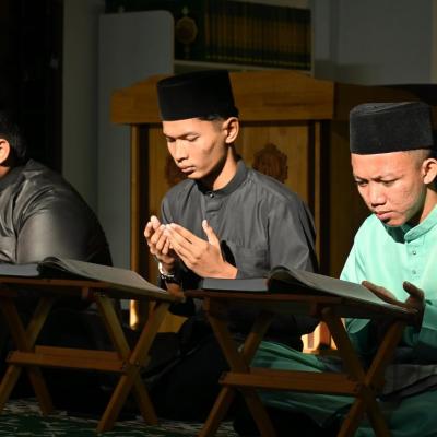 652001390 18097381861945094 6103301366943272946 N