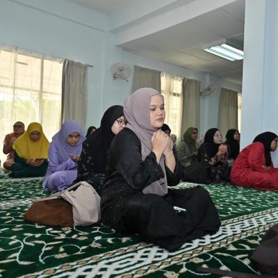 652866813 18097381897945094 2621403863000535843 N