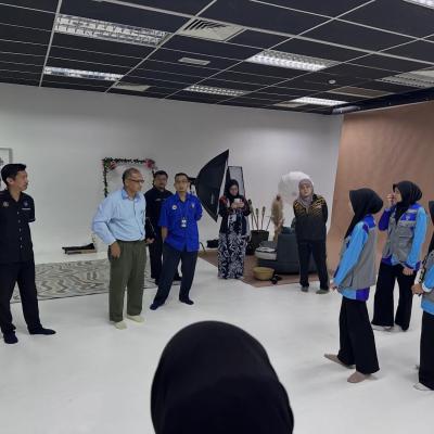 643000657 18096507217945094 7127169828332448540 N