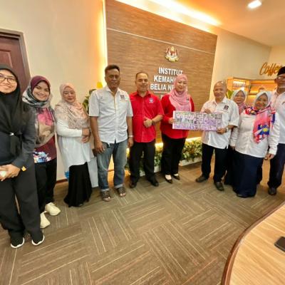 SESI KUNJUNGAN HORMAT ALUMNI IKBN PERETAK (BARU) 2026