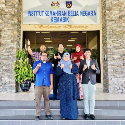 KUNJUNGAN HORMAT JABATAN KOMUNIKASI KOMUNITI (J-KOM)