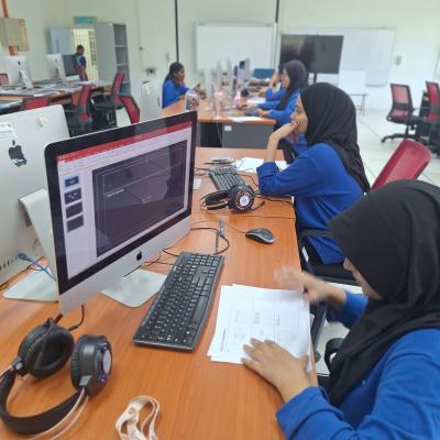 PROGRAM PEREKABENTUK MULTIMEDIA PENGARANGAN 