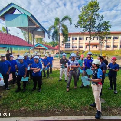 PENILAIAN AMALI AKHIR PENDAWAIAN ELEKJTRI BAGI SEPENUH MASA DAN SEPARUH MASAPenilaian Amali Akhir Sedang Berlangsung