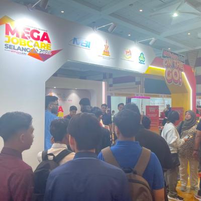 771739115 18473741842128954 1867379040687578289 N