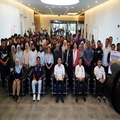 JEMPUTAN MAJLIS PELUNCURAN PENDAFTARAN SUKARELAWAN SEMPENA PENGANJURAN FORMULA 1 BAHRAIN GRAND PRIX DI MALAYSIA