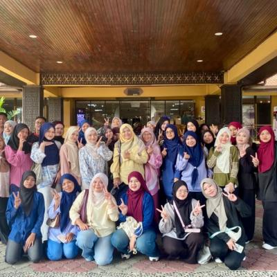 LAWATAN PENDEDAHAN INDUSTRI PELAJAR SEMESTER 3, JABATAN TEKNOLOGI FESYEN DAN PAKAIAN IKBN WAKAF TAPAI