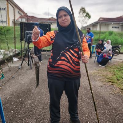 565354755 18020352569775794 2588405727092979974 N