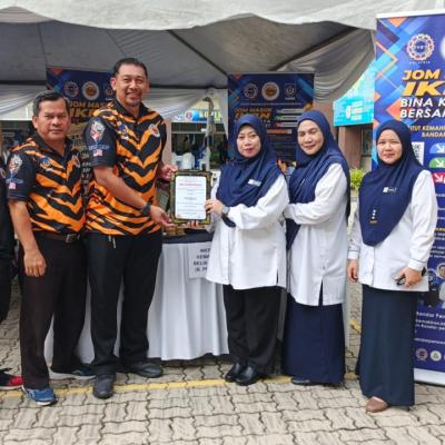PAMERAN IKBN BANDAR PENAWAR SEMPENA KARNIVAL INOVASI STEM PERINGKAT KEBANGSAAN TAHUN 2025 DI SMK PENGERANG UTAMA 